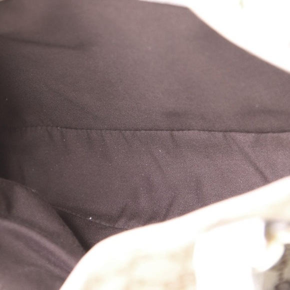 Authentic Gucci Shoulder Bag in Canvas - Picture 12 of 16